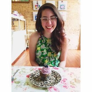 Meet your Posher, Lauren